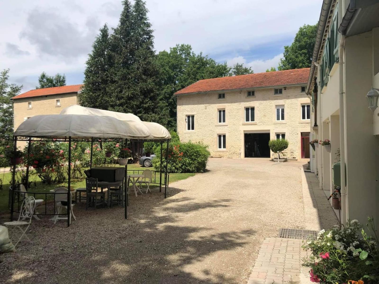 Le Moulin De Chamouilley Hotel Exterior foto